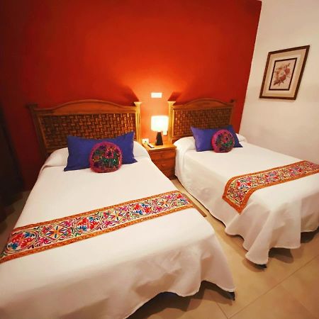 Hotel Real Colonial Валядолид Екстериор снимка