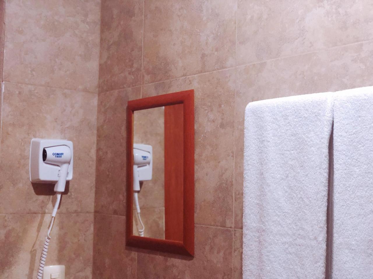Hotel Real Colonial Валядолид Екстериор снимка